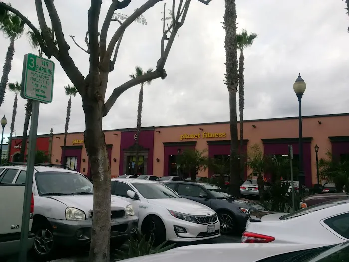 Planet Fitness Picture 2