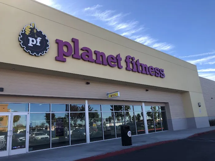 Planet Fitness Picture 10