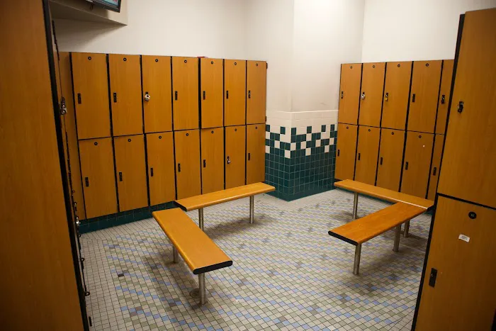 24 Hour Fitness Picture 6