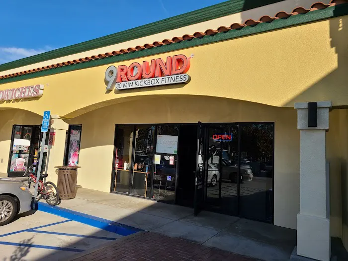 9Round Fitness Picture 3