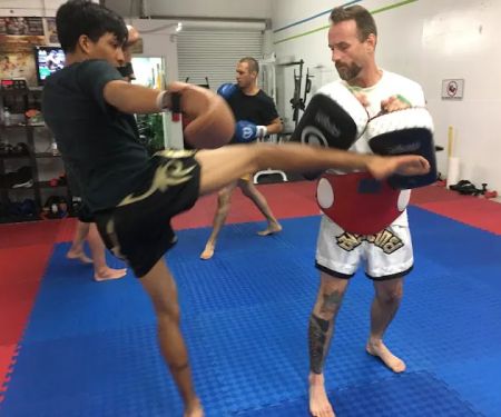 Seuua Daao Muay Thai