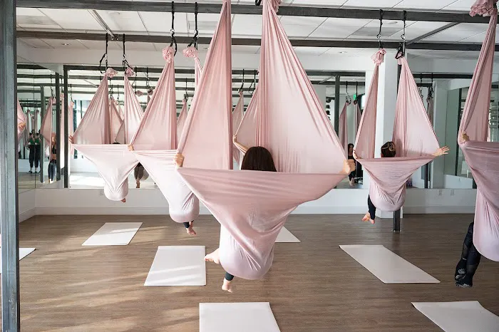 Open Aerial Yoga Picture 5