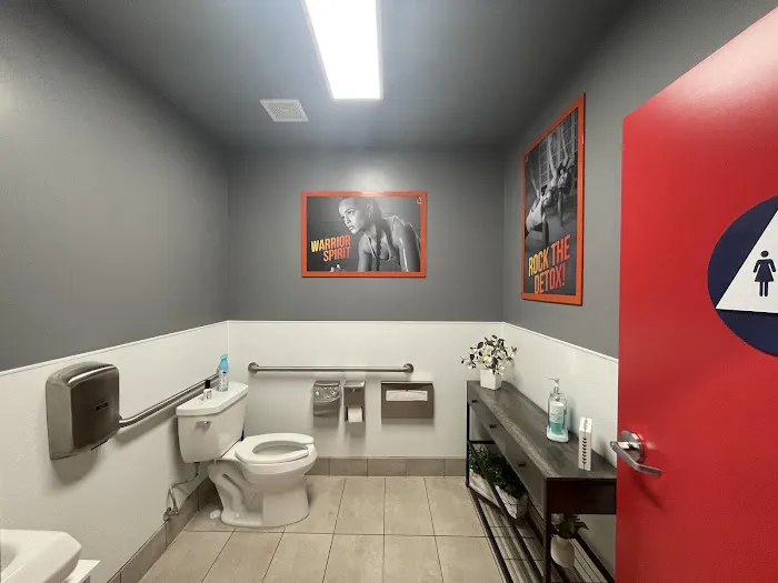 HOTWORX - Huntington Beach, CA - Five Points Picture 3