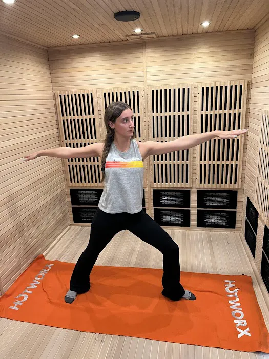 HOTWORX - Huntington Beach, CA - Five Points Picture 2