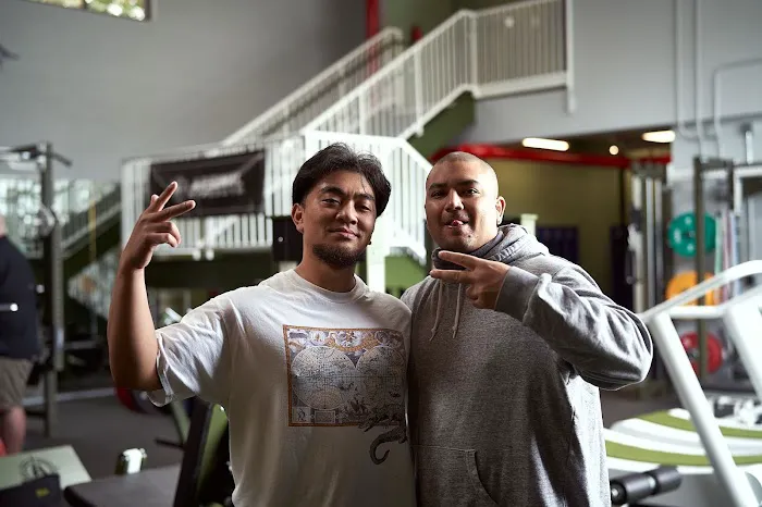 Sam's Body Shop HB Picture 6