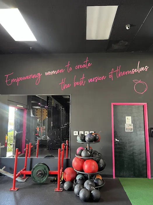 Glute Camp & Fitness Picture 5