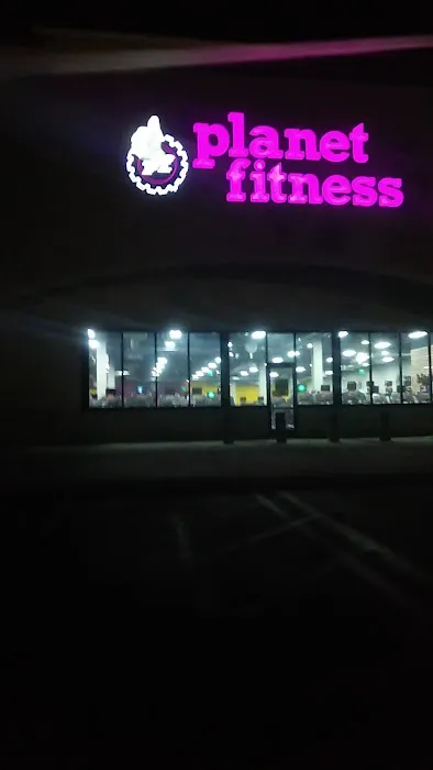 Planet Fitness Picture 7