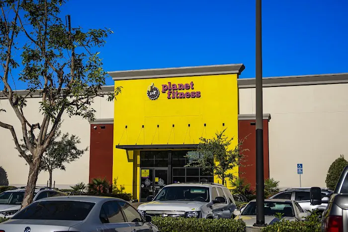 Planet Fitness Picture 6
