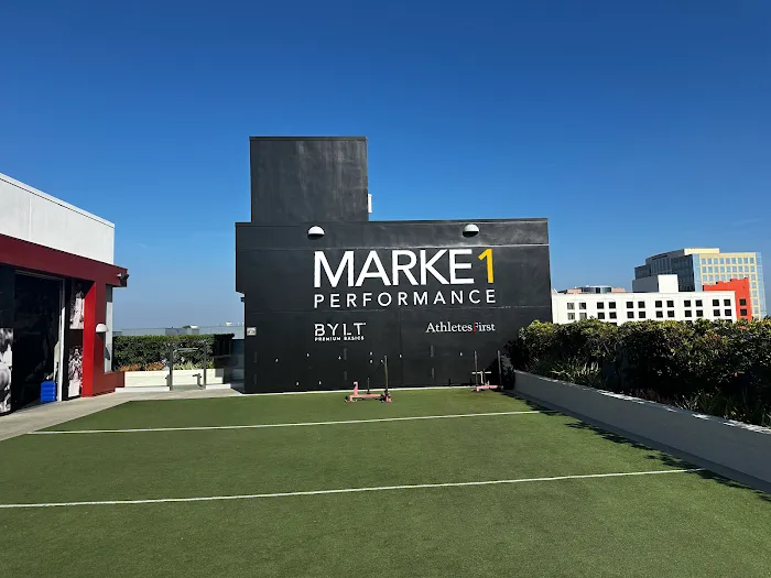 Marke1 Performance Picture 1