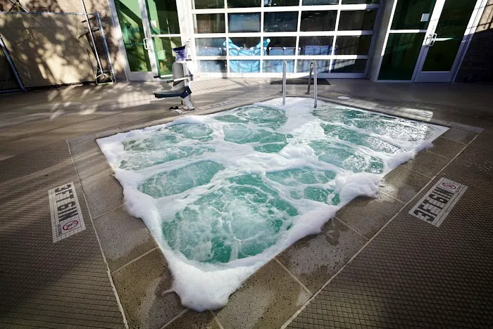 24 Hour Fitness Picture 7