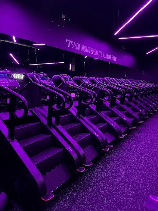 Bünda Costa Mesa Picture 8