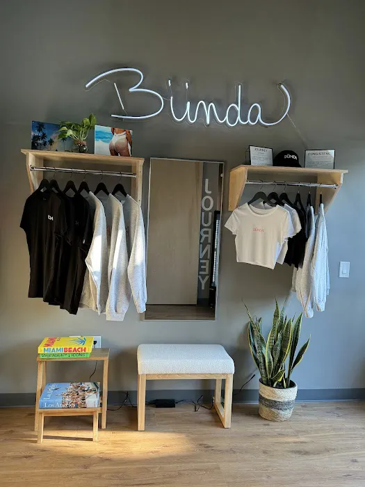 Bünda Costa Mesa Picture 6