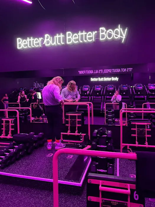 Bünda Costa Mesa Picture 5