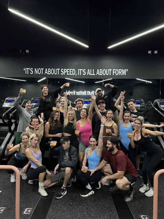 Bünda Costa Mesa Picture 9