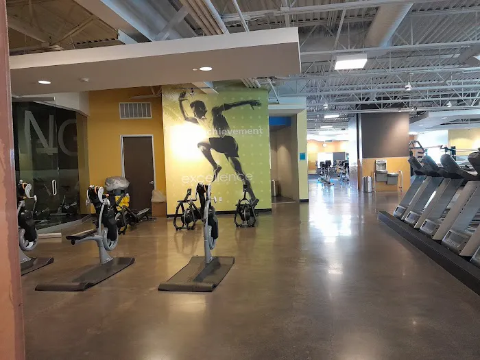 LA Fitness Picture 3