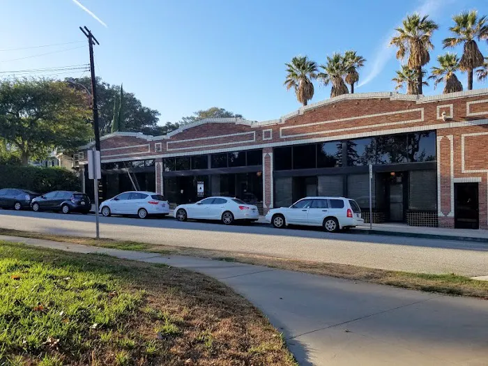 Yoga House Picture 7