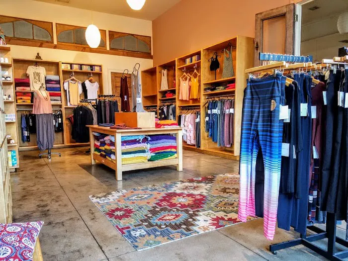 Yoga House Picture 10