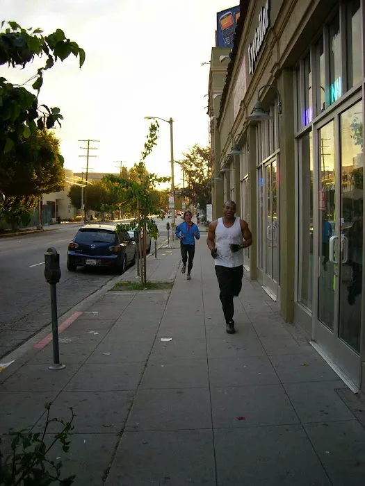 Peak 5 Fitness - CrossFit, Bootcamp, Personal Trainer Picture 10