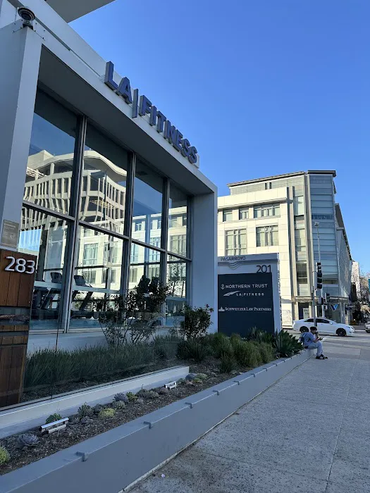 LA Fitness Picture 1