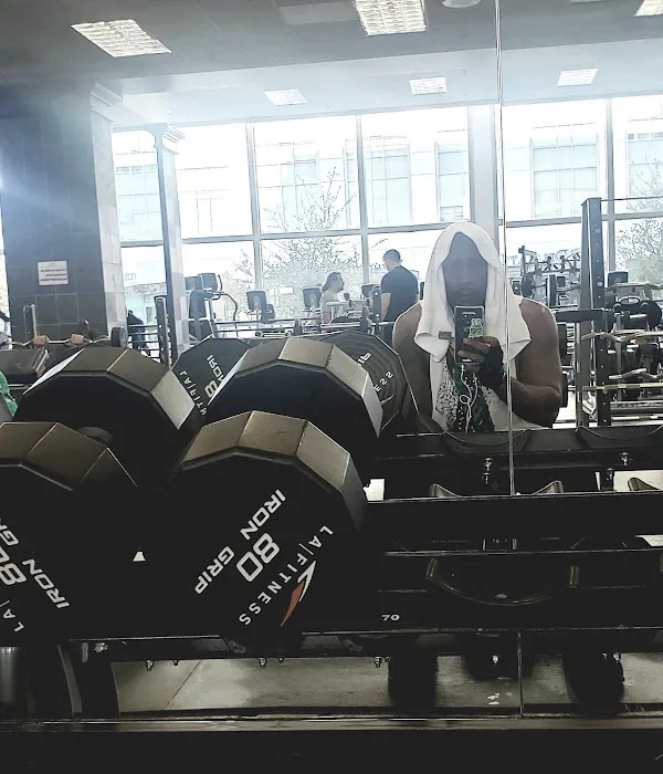 LA Fitness Picture 3