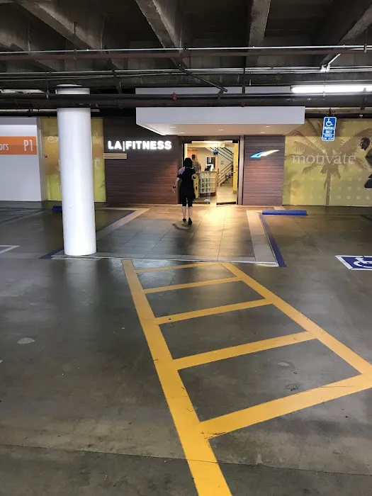 LA Fitness Picture 5