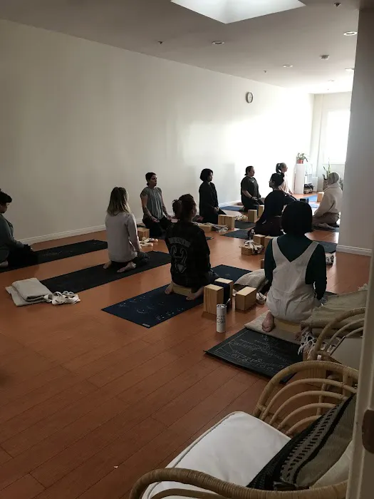 Archetype Yoga - Pasadena, CA Picture 8