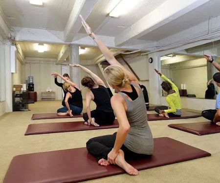 ZOE: A Pilates Studio