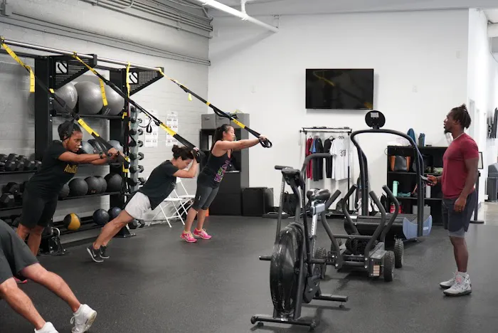 STR8 Performance Picture 5