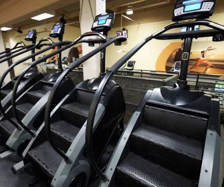 24 Hour Fitness