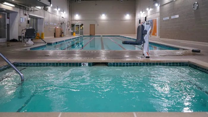 24 Hour Fitness Picture 4