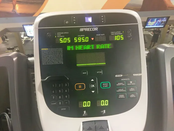 24 Hour Fitness Picture 10