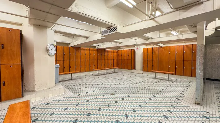 24 Hour Fitness Picture 6