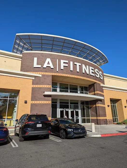 LA Fitness Picture 7