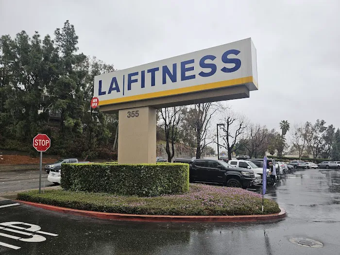 LA Fitness Picture 2