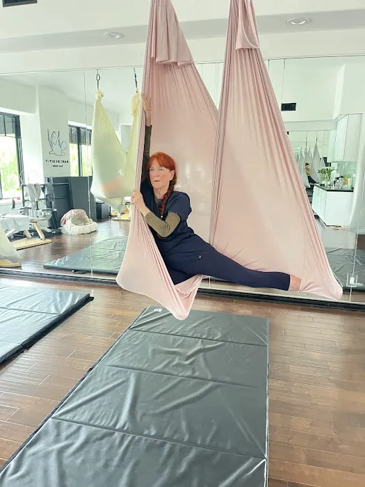 Dancing Kitty Yoga Studio Picture 9