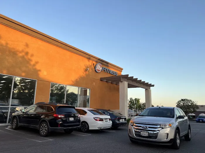 24 Hour Fitness Picture 10