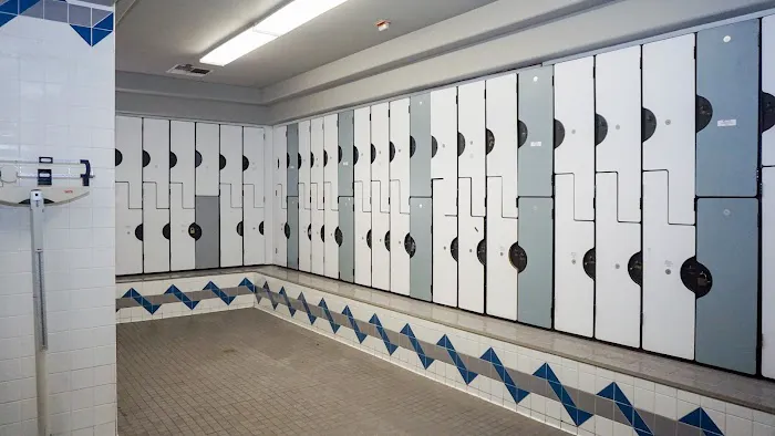 24 Hour Fitness Picture 3