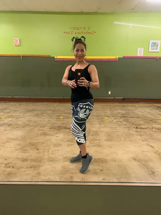 Zumba Mania Fitness Picture 3