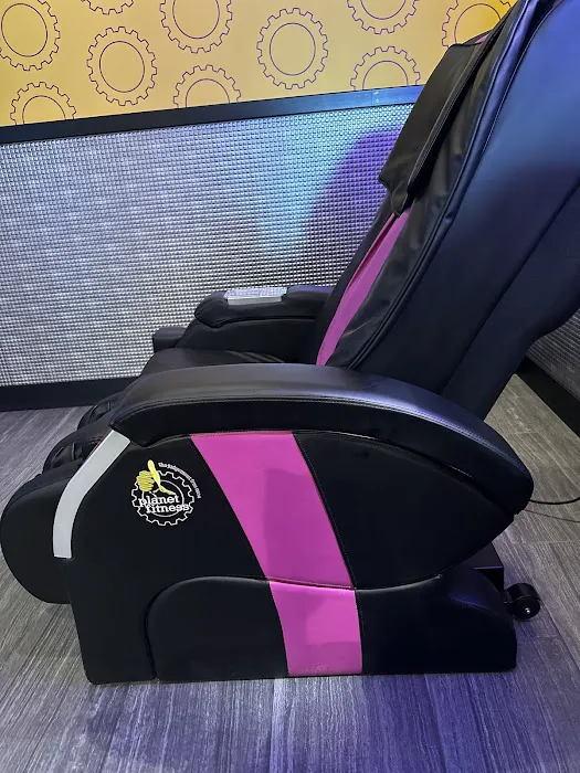 Planet Fitness Picture 6