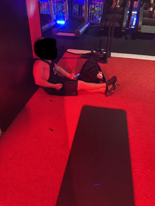 Speakeasy Fitness - Los Angeles Picture 7