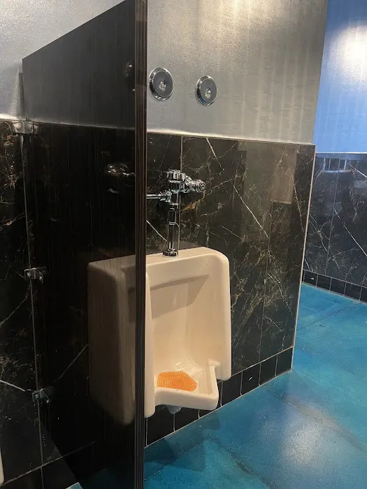 Speakeasy Fitness - Los Angeles Picture 9