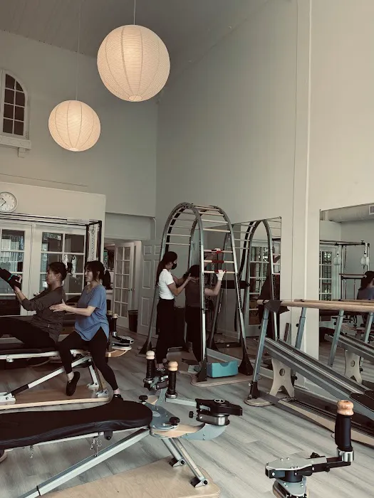 Let's Pilates Picture 1