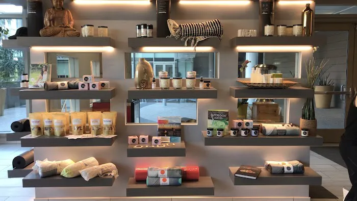 Hot 8 Yoga Picture 2