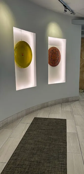 Hot 8 Yoga Picture 6