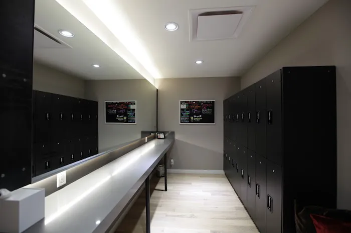 D&A Flying Yoga / Bungee Fitness / Pole Dance Picture 1