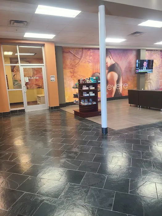 LA Fitness Picture 5