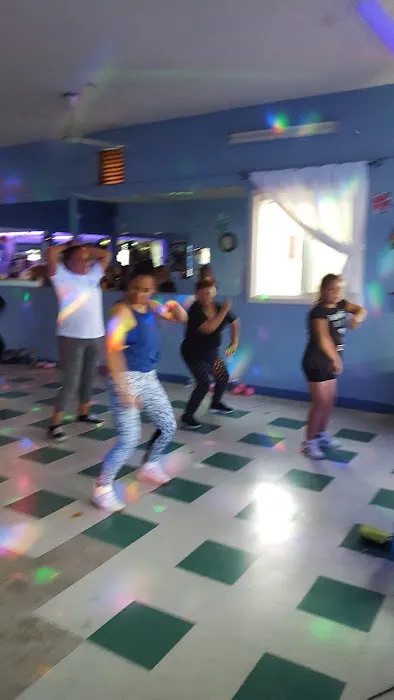 Shake Me Up Picture 5