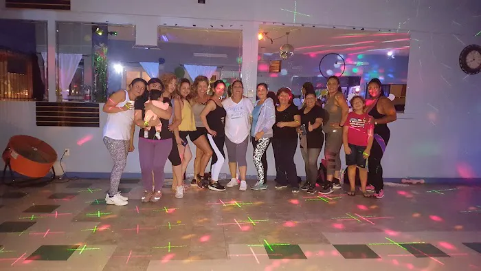 Shake Me Up Picture 3