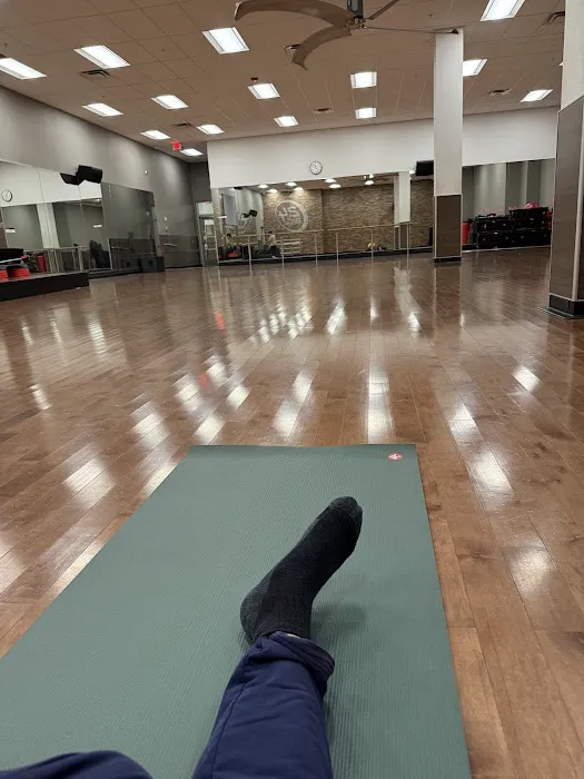 24 Hour Fitness Picture 8