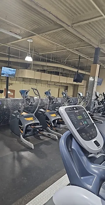 Planet Fitness Picture 8